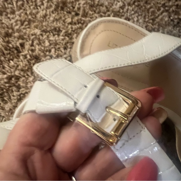 Liz Claiborne Womens Eastside White Square Toe Wedge Sandals Shoes New - Picture 7 of 16